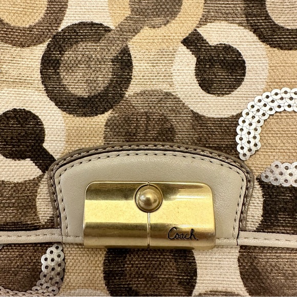 Coach Kristen Op Art Sequin Signature‎ Tan Beige Women’s Wristlet Clutch Wallet - Picture 4 of 11